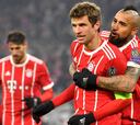 Bayern de Vidal golea al Besiktas de un Medel que fue al sacrificio