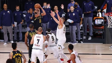 LAKE BUENA VISTA, FLORIDA - SEPTEMBER 20: Anthony Davis #3 of the Los Angeles Lakers shoots a three point basket to win the game over Denver Nuggets in Game Two of the Western Conference Finals during the 2020 NBA Playoffs at AdventHealth Arena at the ESPN Wide World Of Sports Complex on September 20, 2020 in Lake Buena Vista, Florida. NOTE TO USER: User expressly acknowledges and agrees that, by downloading and or using this photograph, User is consenting to the terms and conditions of the Getty Images License Agreement. Kevin C. Cox/Getty Images/AFP
== FOR NEWSPAPERS, INTERNET, TELCOS & TELEVISION USE ONLY ==