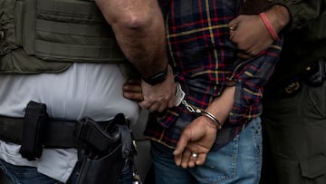 El temor a la deportación y la ausencia de clientes golpean restaurantes, mercados y tiendas latinas en ciudades clave del país.