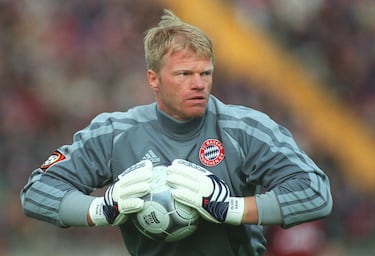 El guardameta internacional alemán del Bayer Múnich declaró en 2001 en el diario germano´Bild´que veía con buenos ojos jugar en el FC Barcelona, equipo que buscaba un portero de primer nivel para la siguiente temporada. "Todavía no hay contactos oficiales con el FC Barcelona. Pero si tuviera que decidirme por un club de nivel internacional, el Barcelona sería algo grande", declaró Kahn en ese momento. Finalmente, renovó con el equipo alemán. 