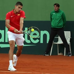 Alcaraz y Bautista ponen a España a un paso de las Finales