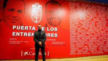 Diego Martínez en la Puerta de los entrenadores.