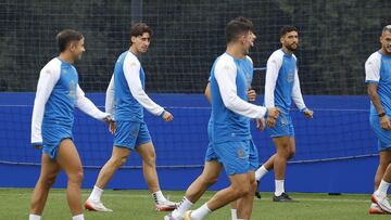 Hidalgo tendrá que suplir la baja de Mella.