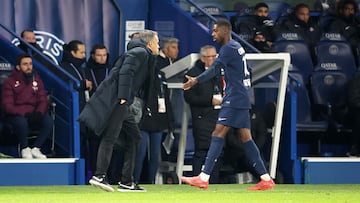 PARIS, FRANCE - NOVEMBER 22: Ousmane Dembele #10 of Paris Saint-Germain react with head coach, Luis Enrique during the Ligue 1 McDonald's match between Paris Saint-Germain and Toulouse FC at Parc des Princes on November 22, 2024 in Paris, France. (Photo by Xavier Laine/Getty Images)