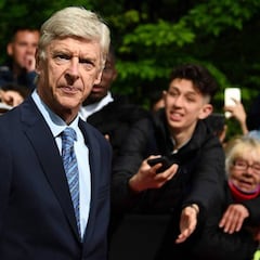 Arsène Wenger se ofrece para sustituir a Koeman en Holanda