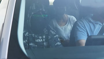 Francisco Javier Garcia, “ El Cuco” y su madre, Rosalía García, llegan en un coche a los juzgados para la entrega de la sentencia del juicio celebrado en su contra por el Juzgado de lo Penal número siete por falso testimonio en el juicio de 2011 por el asesinato de Marta del Castillo.