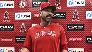 Cinco mujeres señalan a Callaway de hacer avances sexuales inapropiados durante su paso por los Indians y Mets. Ante esto, los Angels lo suspendieron.