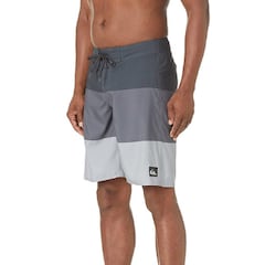 El motivo por el que no deberías usar calzoncillo debajo del bañador