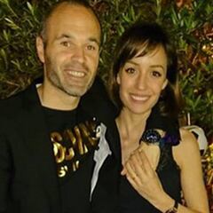 Anna Ortiz felicita a Iniesta: “11 años de la noche más mágica”