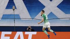 Guardado celebra su gol.