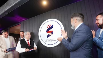 ¡Historia pura!: Sifup inaugura biblioteca deportiva Aldo Schiappacasse