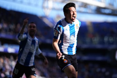 Wu Lei sale a hombros del Espanyol por encima del ¡®show-business¡¯