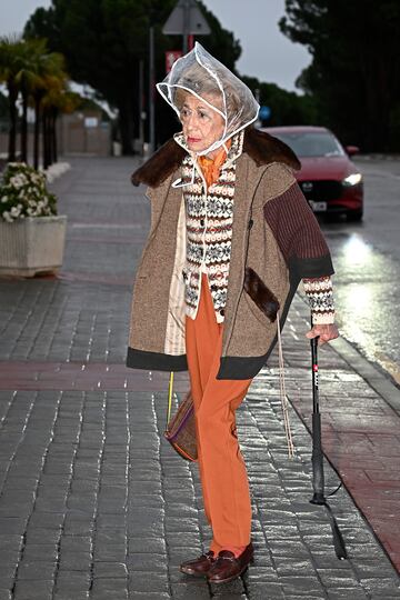 Carmen Fernández de Araoz Marañón llegando a la capilla ardiente de Fernando Gómez-Acebo.