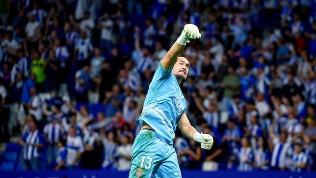 Dmitrovic hace olvidar a Joan Garcia