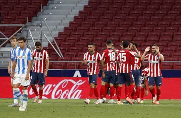 El 19 de julio el Atl¨¦tico empat¨® en el Wanda Metropolitano ante la Real Sociedad, con gol de Koke. En ese partido ya no se jugaba nada pero certific¨® un a?o m¨¢s su clasificaci¨®n para Champions, el gran objetivo y reto del club cada temporada. El Atl¨¦tico finaliz¨® el campeonato en tercera posici¨®n, por detr¨¢s de Real Madrid y Barcelona. Pese a que no hizo un gran torneo, el Atl¨¦tico acab¨® entre los cuatro primeros.