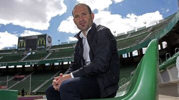 “Mi prioridad no son los récords, es subir con el Elche a Segunda”