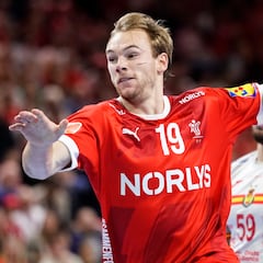 Mathias Gidsel le saca los colores a los Hispanos