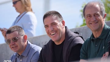 Berizzo con su segundo y Amorrortu.