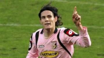 Cavani, presentado: "El Nápoles ha sido el único que realmente creyó en mí"