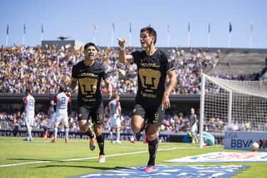 Juan Dinenno llegó a los 50 goles como futbolista de Pumas