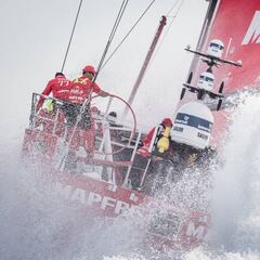 Alicante despide a los valientes de la Vuelta al Mundo