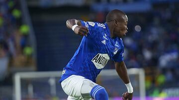 Carlos Andrés Gómez durante un partido de Millonarios.