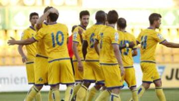 La plantilla del Alcorcón continúa sin saber en qué categoría jugará este curso.