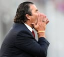 Pizzi responde a críticas: "Ustedes están muy mal acostumbrados..."