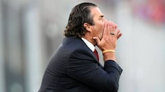 Pizzi responde a críticas: "Ustedes están muy mal acostumbrados..."