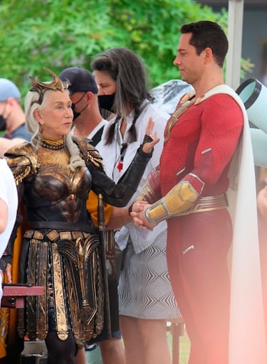 Así lucen los trajes de la familia Shazam en Shazam 2: filtradas fotos de Helen Mirren como Hespera