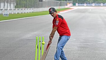 Bagnaia ha jugado al críquet en la recta de Buddh.