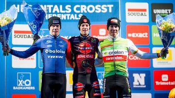 Pim Ronhaar, Michael Vanthourenhout y Laurens Sweeck en Herentals.
