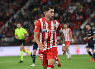 Adrián Embarba se convierte en el líder del Almería