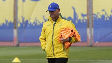 El Cádiz de Álvaro busca el playoff en Las Palmas