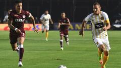 Imagen del partido entre Rosario Central y Lan&uacute;s en el Torneo de Verano.