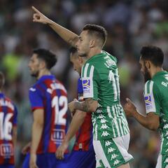 Loren justifica su 'rebelión' en el Betis a base de muchos goles