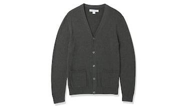 Adiós definitivo al verano: el cárdigan de precio irresistible para hombres que ya está en los armarios de los previsores