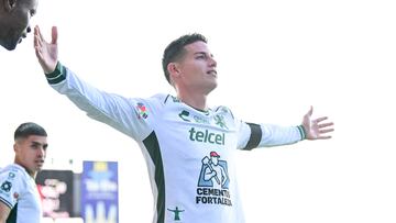 James Rodriguez celebrates his goal 1-0 of Leon during the 3rd round match between Leon and FC Juarez as part of the Liga BBVA MX, Torneo Clausura 2025 at Nou Camp Leon Stadium, on January 25, 2025 in Leon, Guanajuato, Mexico.