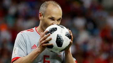 Fiesta de España a Iniesta contra Neymar en Albacete