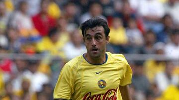 El ex delantero brasileño es uno de los peores fichajes de en la historia del club. En el Clausura 2003, ‘Fantick’ llegó al América y después de dar un pésimo partido ante Toluca, no fue vuelto a ser tomado en cuenta.