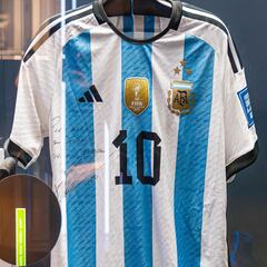 Messi regala a Nadal la camiseta con la que se proclam campen mundial