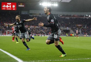 Gabbiadini double gets Saints marching again
