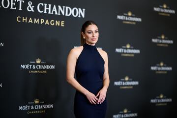 Blanca Suárez posa en el photocall de la fiesta navideña de Moët & Chandon.