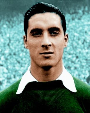 Jugó en la temporada 1953-54 con el Real Madrid. Vistió la camiseta del Atlético de Madrid desde 1955 hasta 1962.