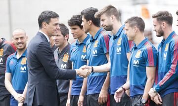 Pedro Sánchez, y Piqué