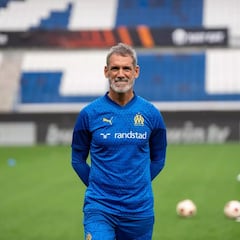 Jon Pascua se reencuentra con Sarabia en el Elche