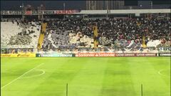 “Ustedes también...”: el emotivo lienzo de la hinchada al plantel de Colo Colo