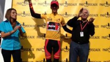Rubén 'Escayolas' Fernández, con el amarillo que le distingue como ganador del Tour del Porvenir.