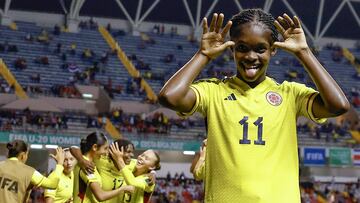 Linda Caicedo celebrando uno de sus goles ante Nueva Zelanda por la tercera fecha del Mundial Femenino Sub 20.