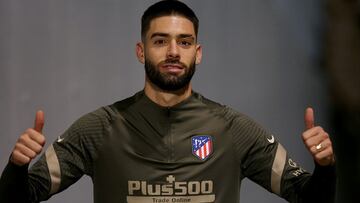Yannick Carrasco, en el entrenamiento.